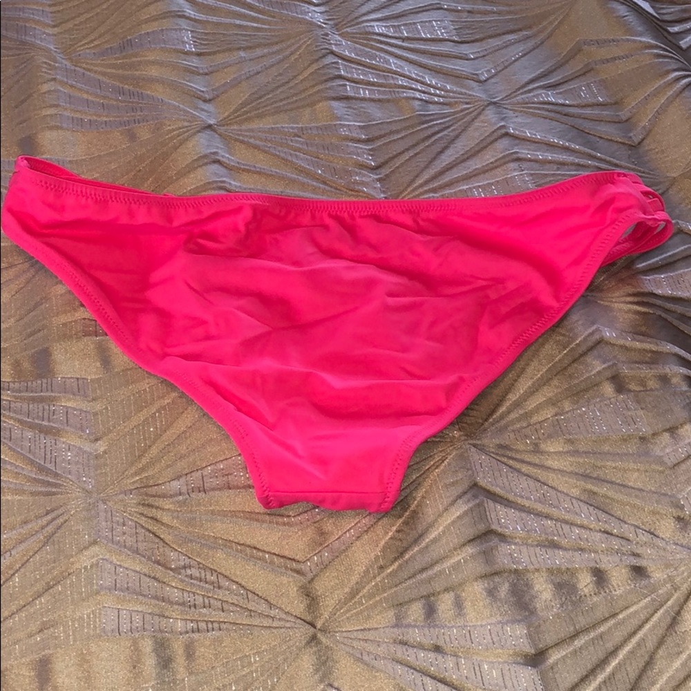 Moderate coverage bikini bottoms - Picture 2 of 2